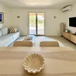 Ac Parking Pool 2br 6 Pax