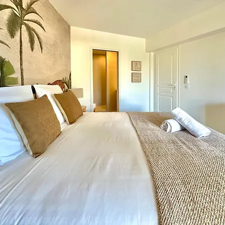 Ac Parking Pool 2br 6 Pax *