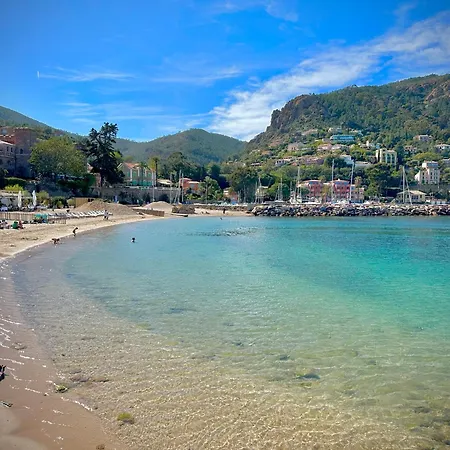 Ac Parking Pool 2br 6 Pax *