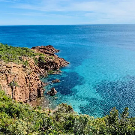 Ac Parking Pool 2br 6 Pax