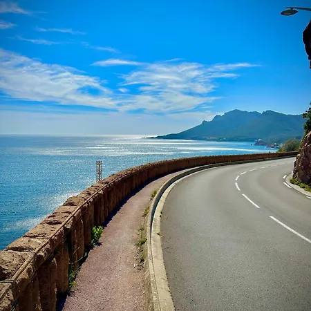 Ac Parking Pool 2br 6 Pax * 泰晤勒·苏尔·梅尔