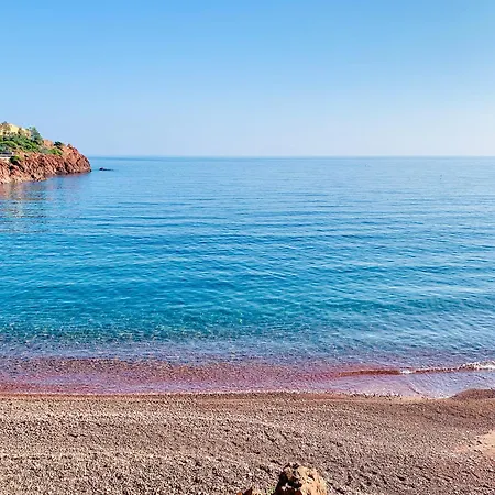 Ac Parking Pool 2br 6 Pax 公寓