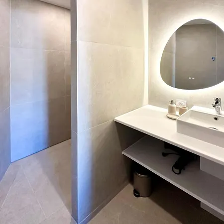 Ac Parking Pool 2br 6 Pax Théoule-sur-Mer